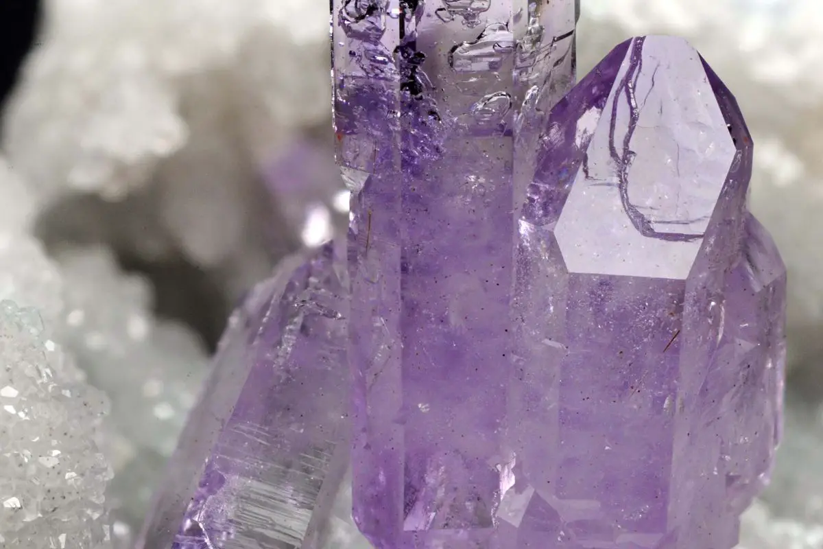 How to Meditate with Amethyst ( the Ultimate Guide)