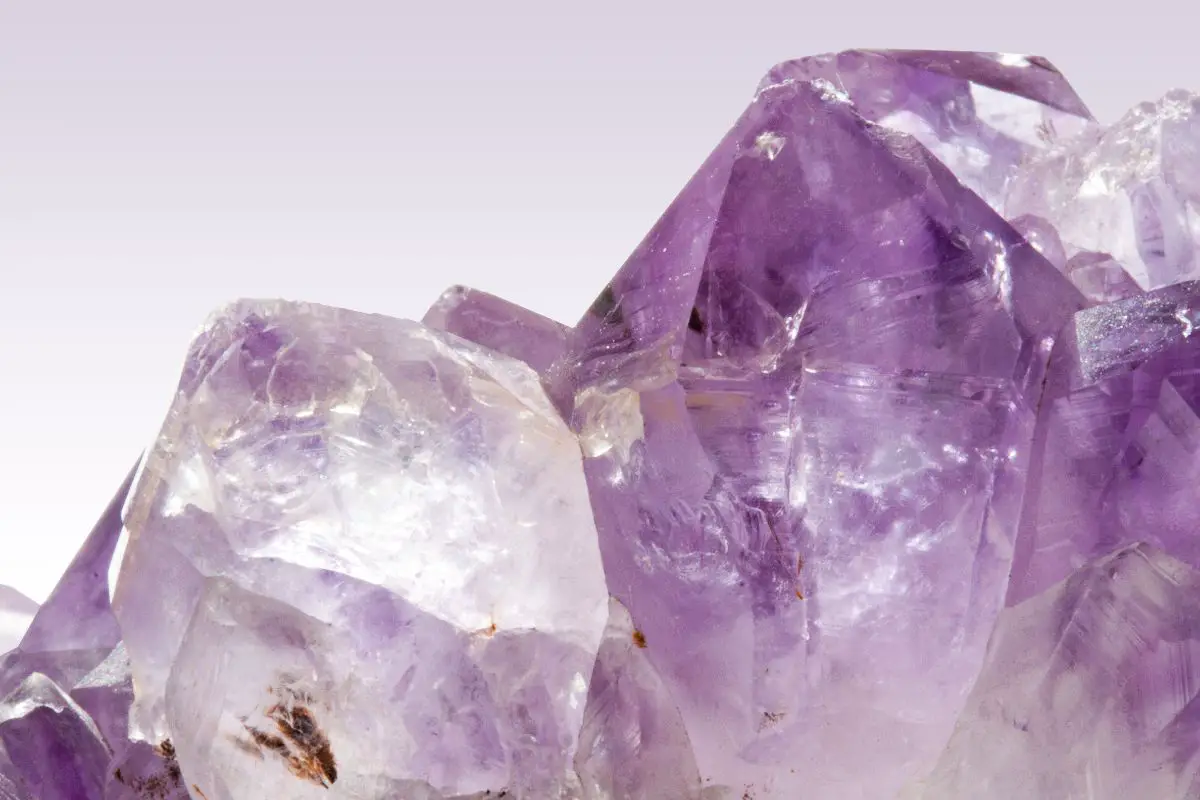 Dream Amethyst Properties: Complete Guide to the Secrets of This Spiritual Gem