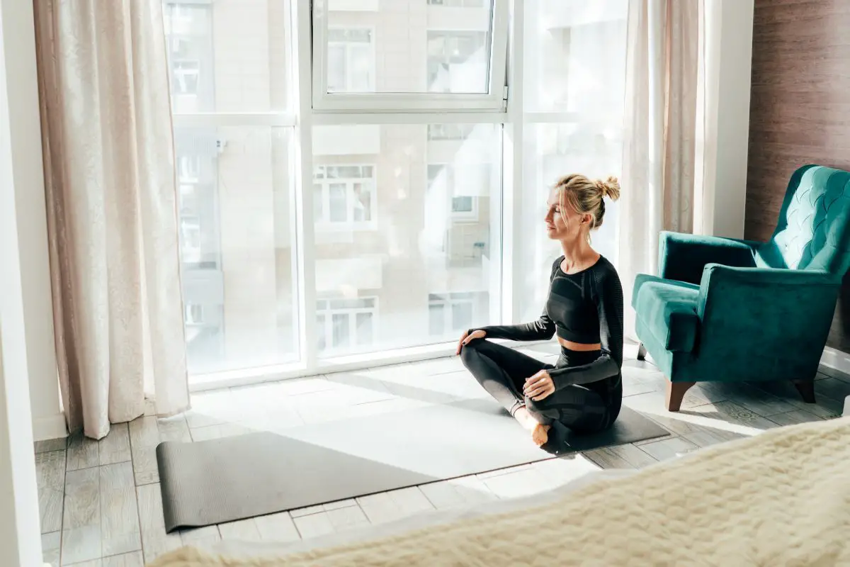 How to Meditate at Home: Beginner’s Guide to Achieving Inner Peace